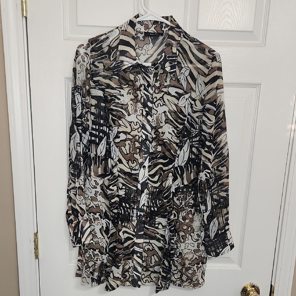 Riley & Rae Black and Brown Graphic Blouse with Notched Collar - Picture 1 of 5